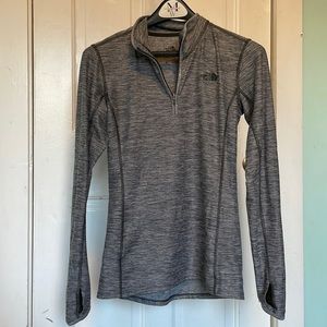 North Face Women’s Flashdry Quarter Zip Athletic Top - Small